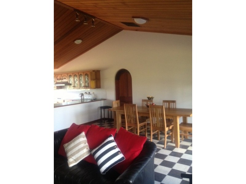 12 Gelston Park Road, Wagga Wagga NSW 2650