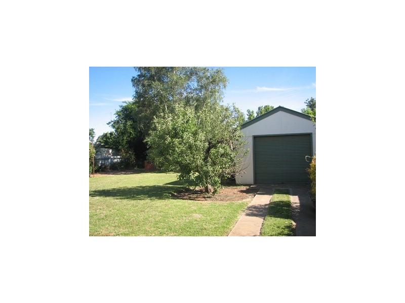 6 Grosvenor Street, Narrandera NSW 2700