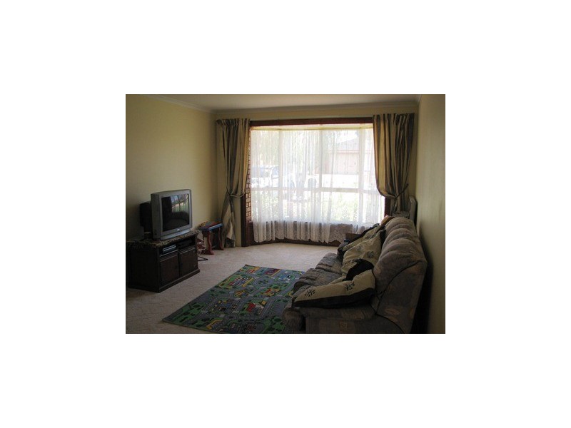 5 Anzac Cresent, Narrandera NSW 2700