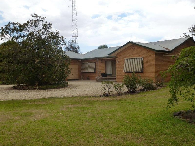 Oaklands NSW 2646