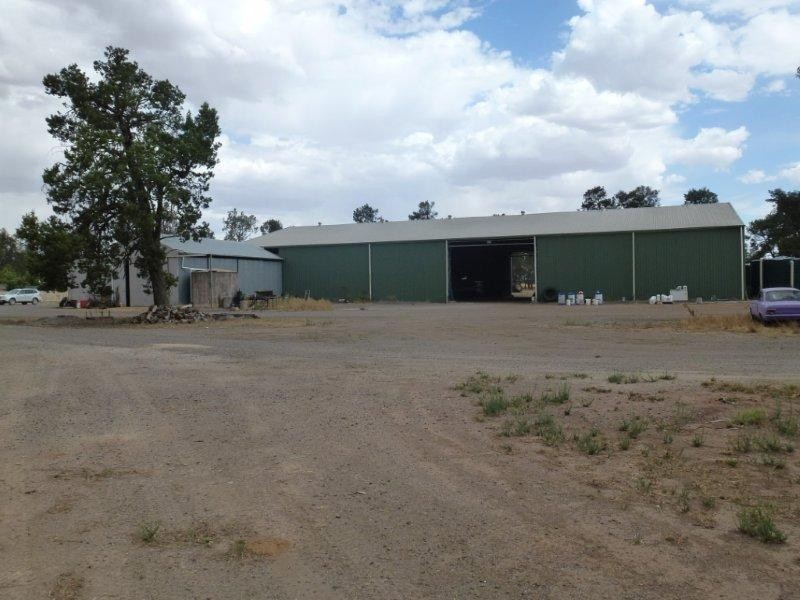 Oaklands NSW 2646