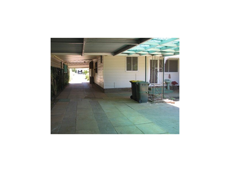 10 Grosvenor, Narrandera NSW 2700