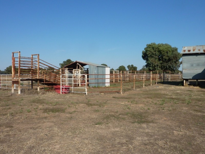 RMB 133 Old Narrandera Road, Wagga Wagga NSW 2650