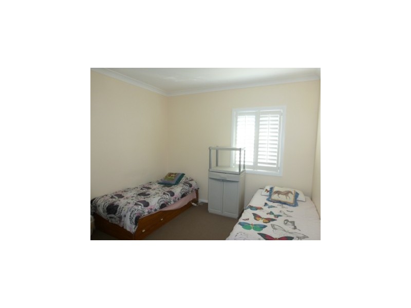 37 Dry Street, Boorowa NSW 2586