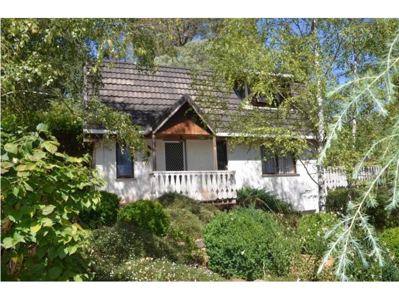 24 Crystal Brook Avenue, Porepunkah, Via, Bright VIC 3741