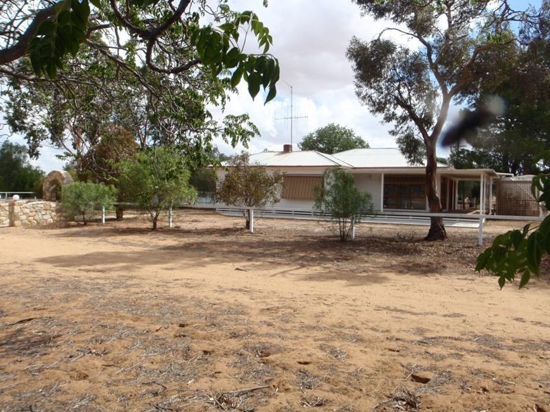 Southdown Road, Deniliquin NSW 2710
