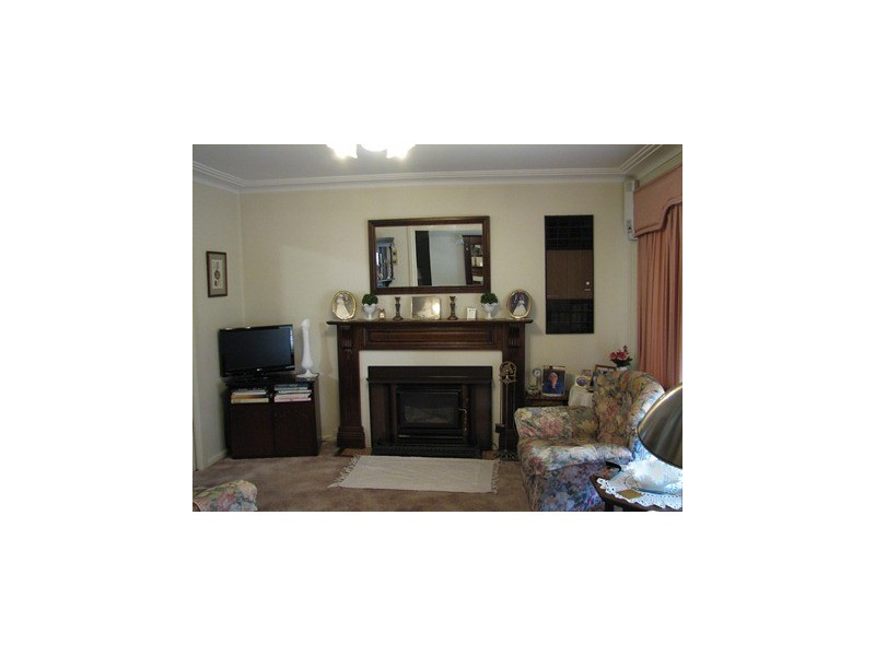 73 Elizabeth, Narrandera NSW 2700