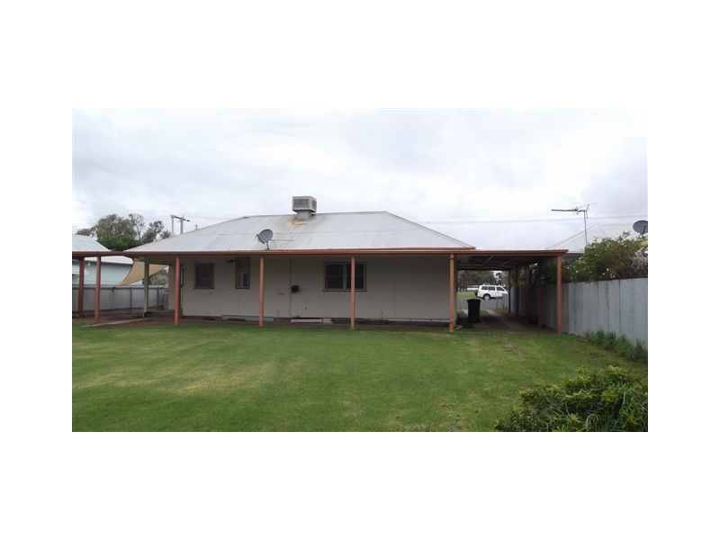 433 Cadell, Hay NSW 2711