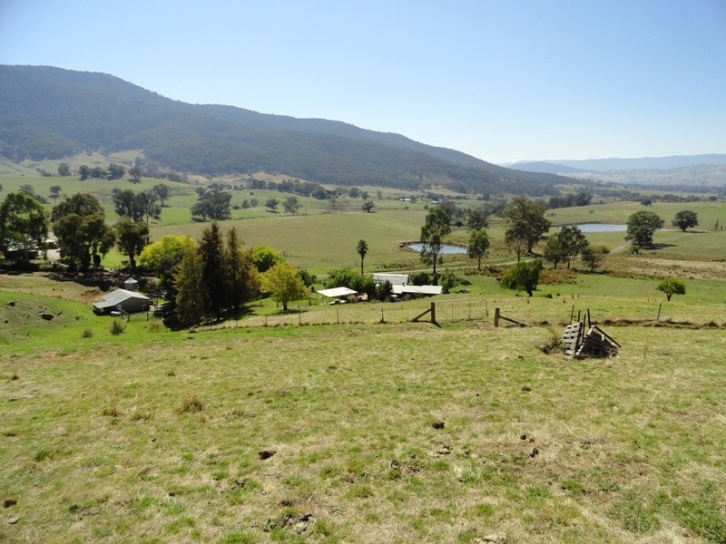 191 Jarvis Lane, Kergunyah VIC 3691