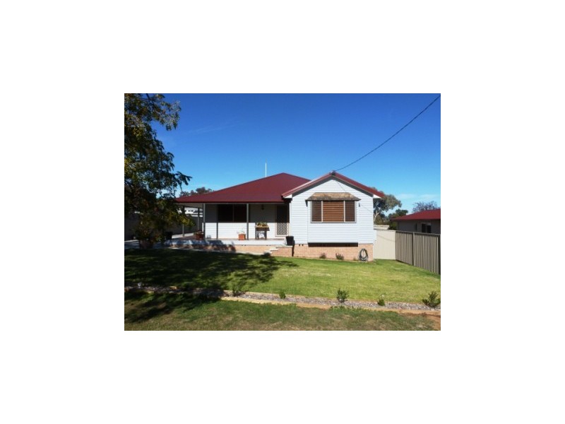 24 Pudman Street, Boorowa NSW 2586
