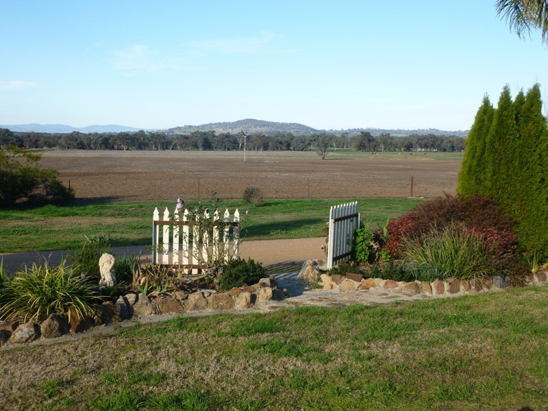 192 Quartz Hill Road, Jindera NSW 2642