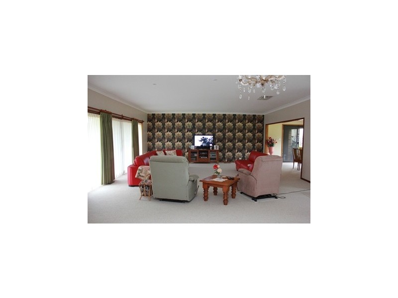 39 Frederica, Narrandera NSW 2700