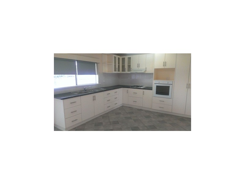 18 Arthur, Narrandera NSW 2700