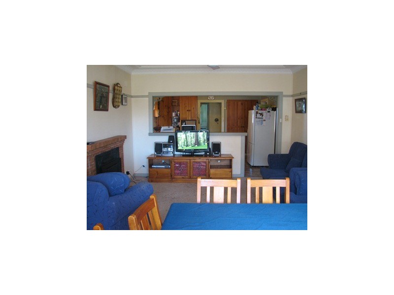 44 Melbourne, Narrandera NSW 2700