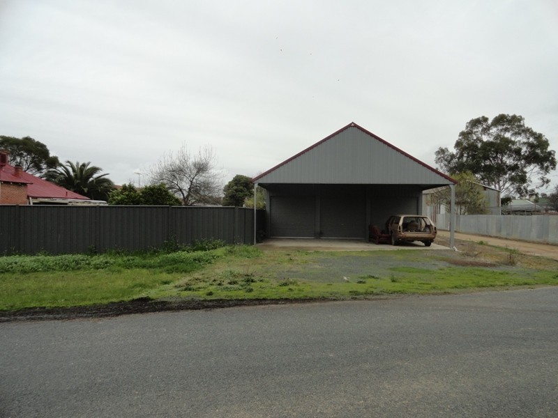 18 Kirndeen Street, Culcairn NSW 2660