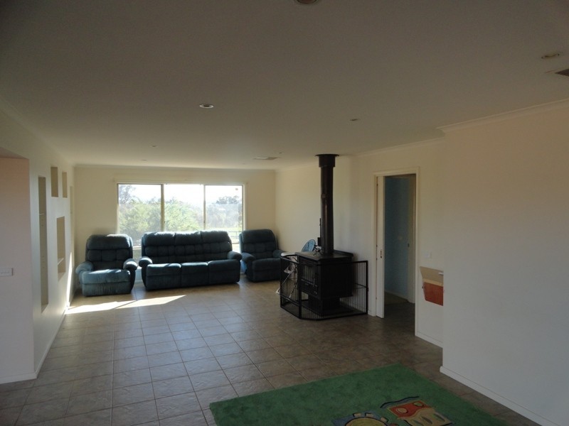 15 Flynns Lane, Osbornes Flat VIC 3691