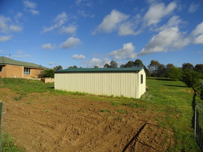 15 Flynns Lane, Osbornes Flat VIC 3691