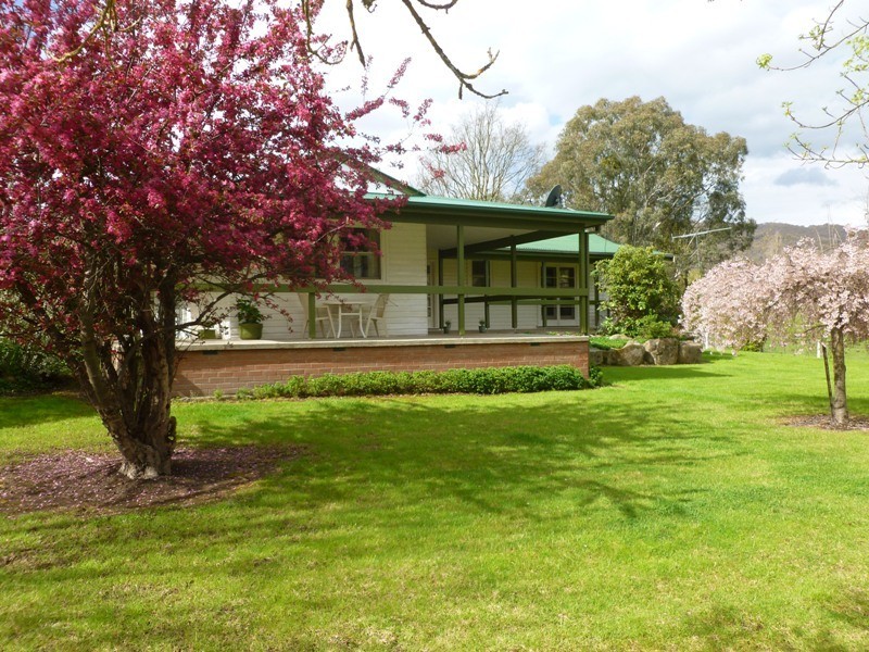 “Narooma” River Road, Jingellic NSW 2642