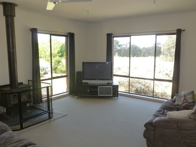 2327 Urana Road, Jindera NSW 2642