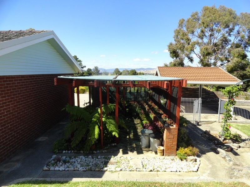 8 Birubi Road, Springdale Heights NSW 2641