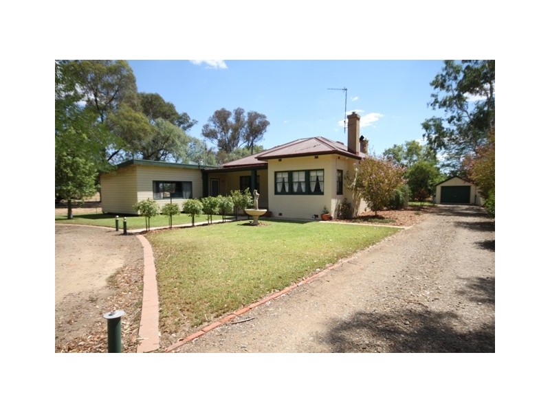 301 Hatwells  Road, Wagga Wagga NSW 2650