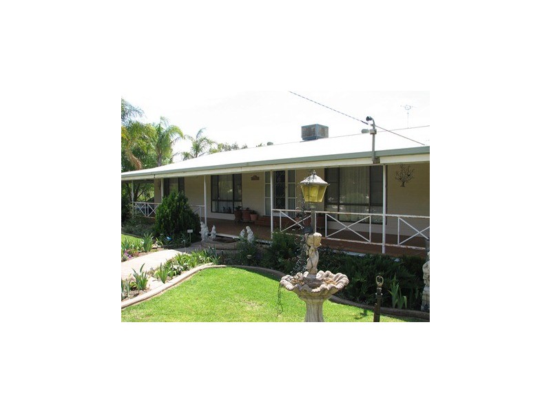 17 Townsend Street, Narrandera NSW 2700