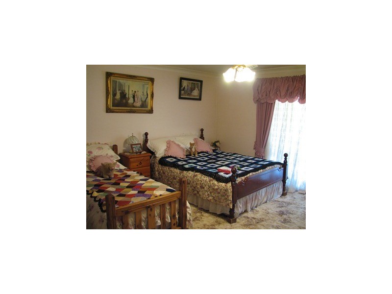 17 Townsend Street, Narrandera NSW 2700