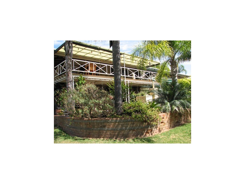 17 Townsend Street, Narrandera NSW 2700