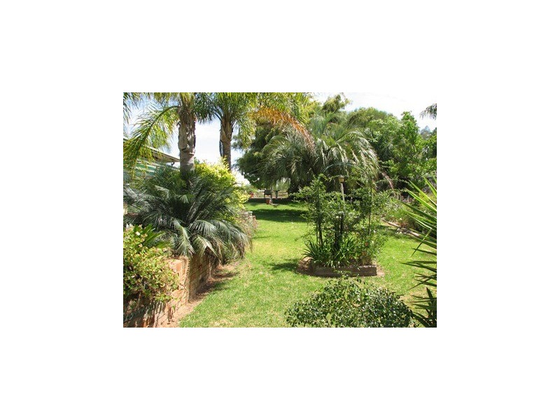 17 Townsend Street, Narrandera NSW 2700