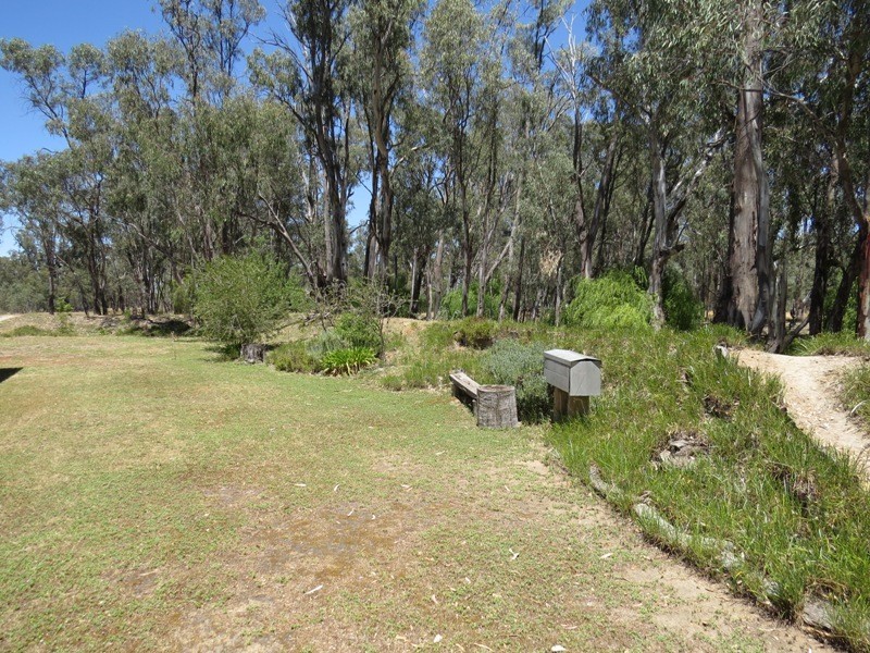 52 STEVENS WEIR ROAD, Deniliquin NSW 2710