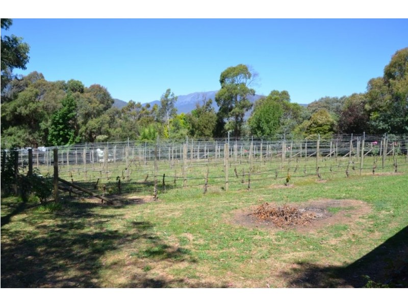 2 Drummond Street, Tawonga VIC 3697