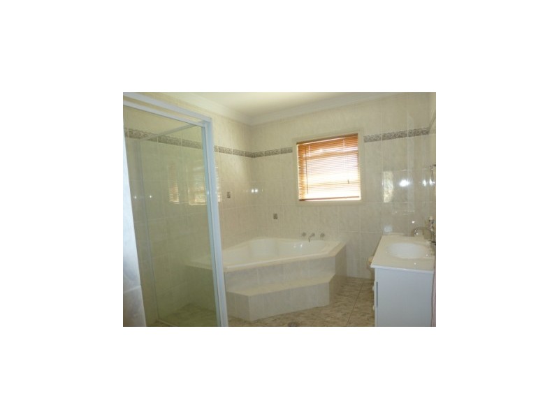 154-162 Market Street, Boorowa NSW 2586