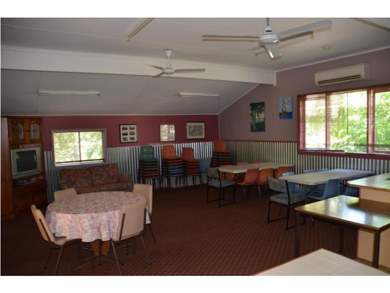 12 Long Tunnel Track, Wandiligong VIC 3744