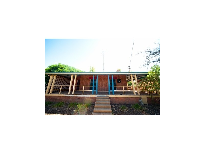 33 Elwin Street, Narrandera NSW 2700