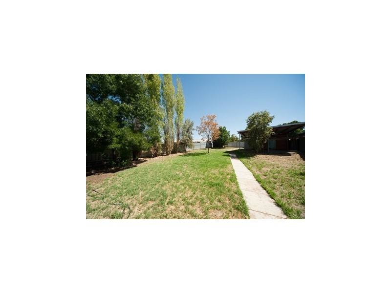 33 Elwin Street, Narrandera NSW 2700