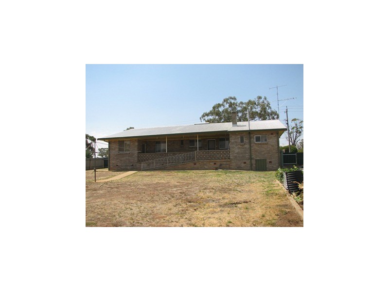 48 Watermain Street, Narrandera NSW 2700