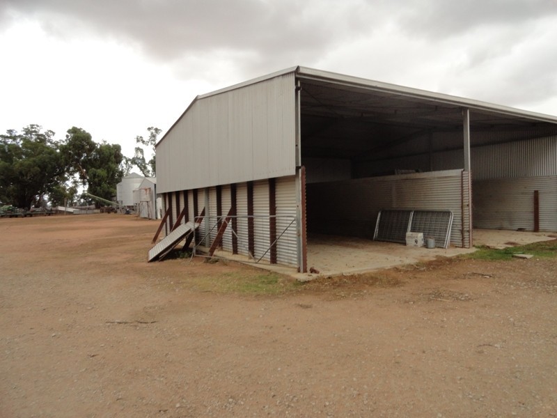 ‘Sloane’ Savernake Road, Mulwala NSW 2647