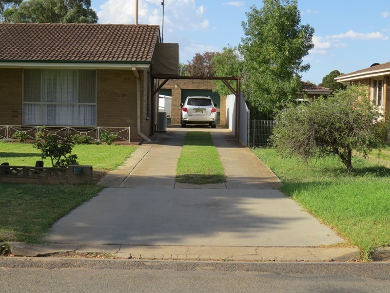 75 Wells, Finley NSW 2713