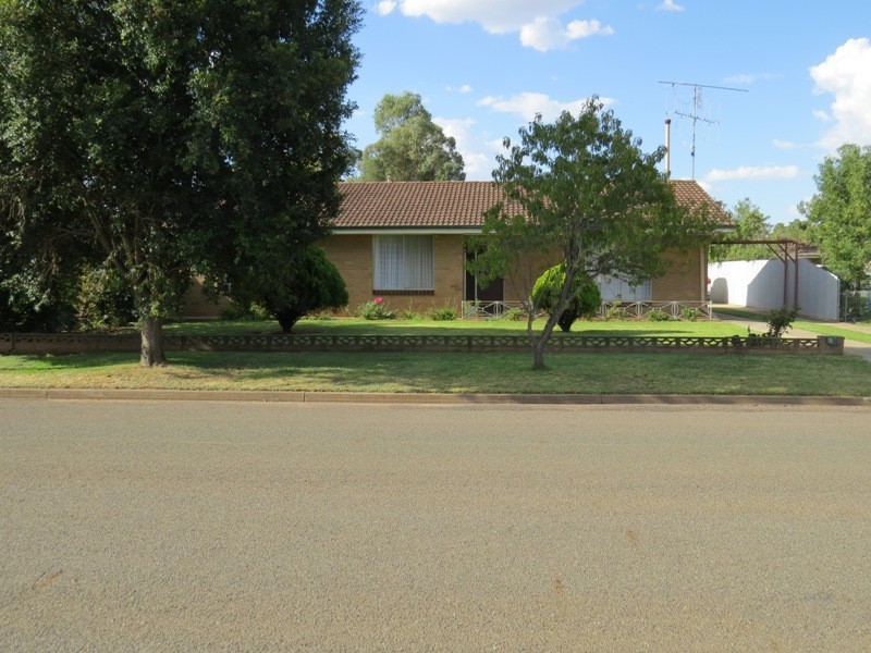 75 Wells, Finley NSW 2713
