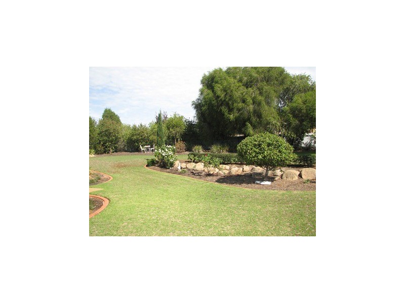 4 Pirani Place, Narrandera NSW 2700