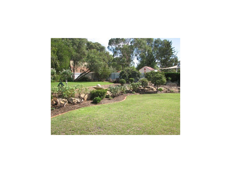 4 Pirani Place, Narrandera NSW 2700