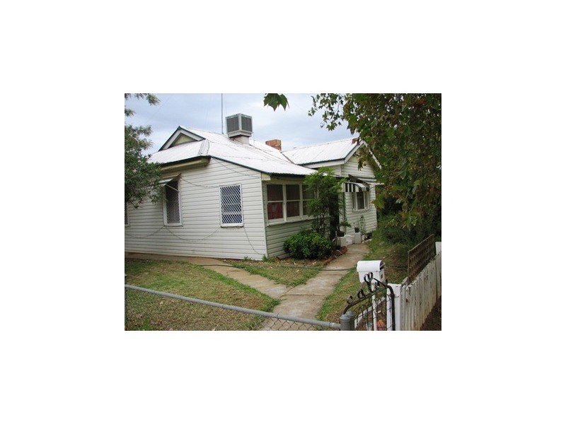 41 William Street, Narrandera NSW 2700