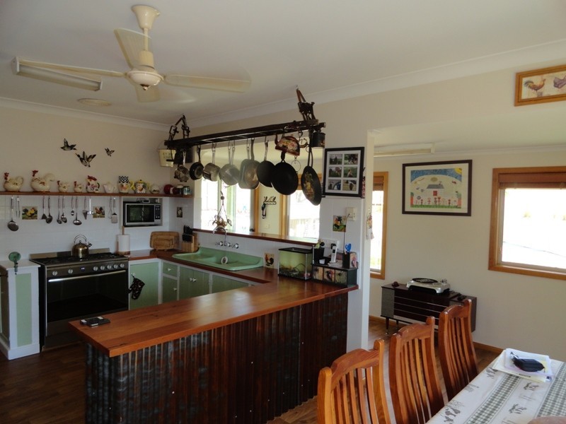 136 Cogdell Lane, Kergunyah VIC 3691