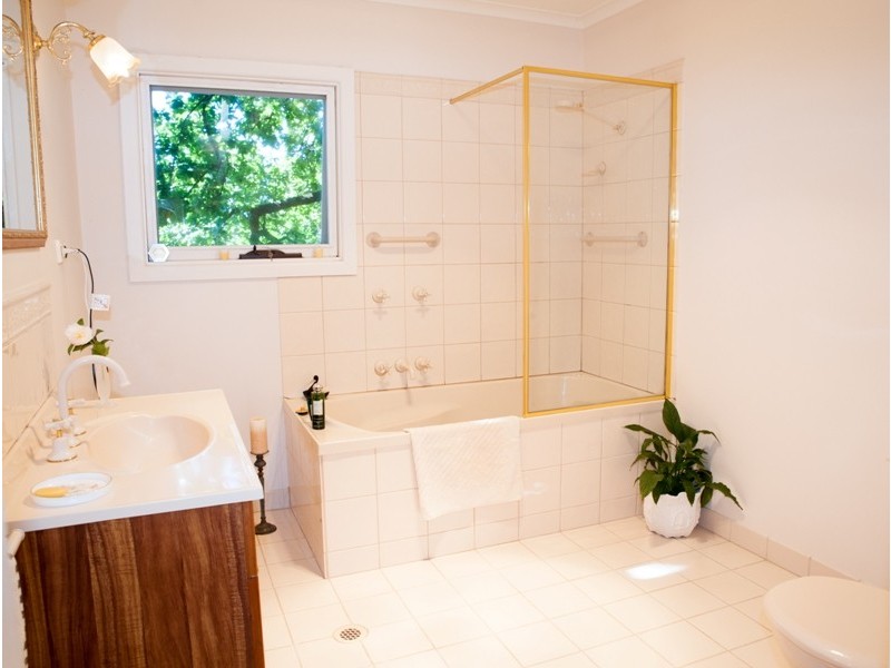 83 Ngawe Road, Barooga NSW 3644