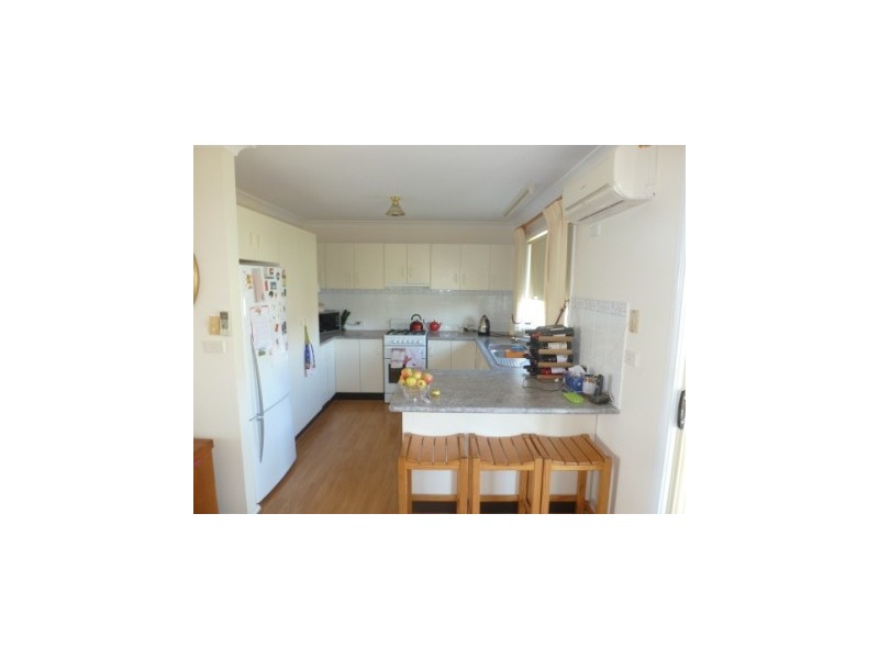 95 Long St, Boorowa NSW 2586