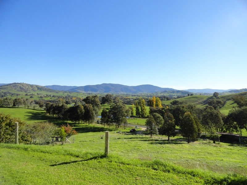 132 Bryants Gap Road, Charleroi VIC 3695