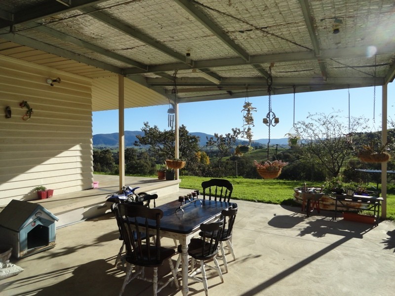 132 Bryants Gap Road, Charleroi VIC 3695