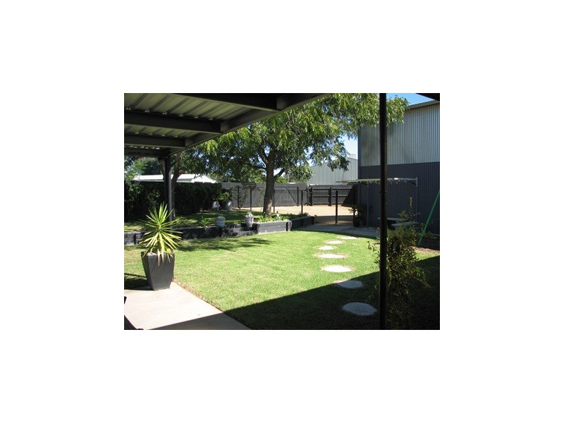 105 Irrigation Way, Narrandera NSW 2700