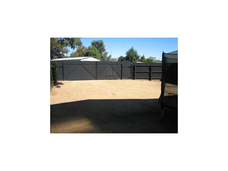 105 Irrigation Way, Narrandera NSW 2700