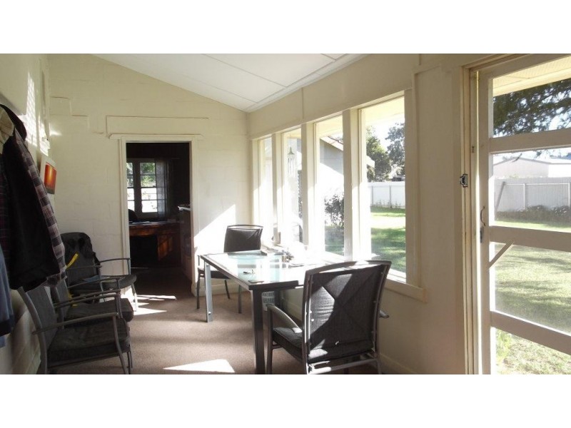 240 Lachlan Street, Hay NSW 2711